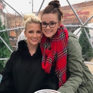 Meet your Posher, Benay